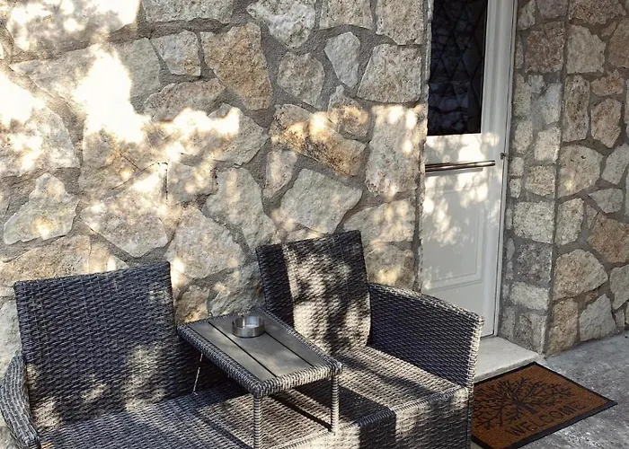 Moxy Paxos - Cozy Home