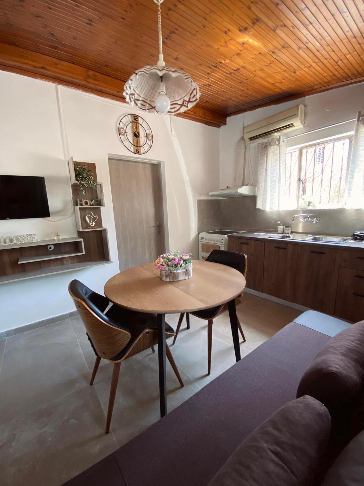 Moxy Paxos - Cozy Apartmán *